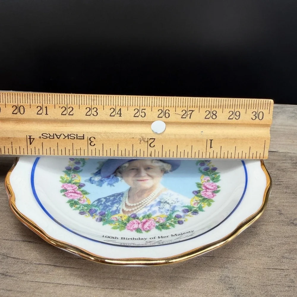 Royal Crown‎ Duchy Queen Elizabeth Queen Mother 100 Birthday Commemorative Plate